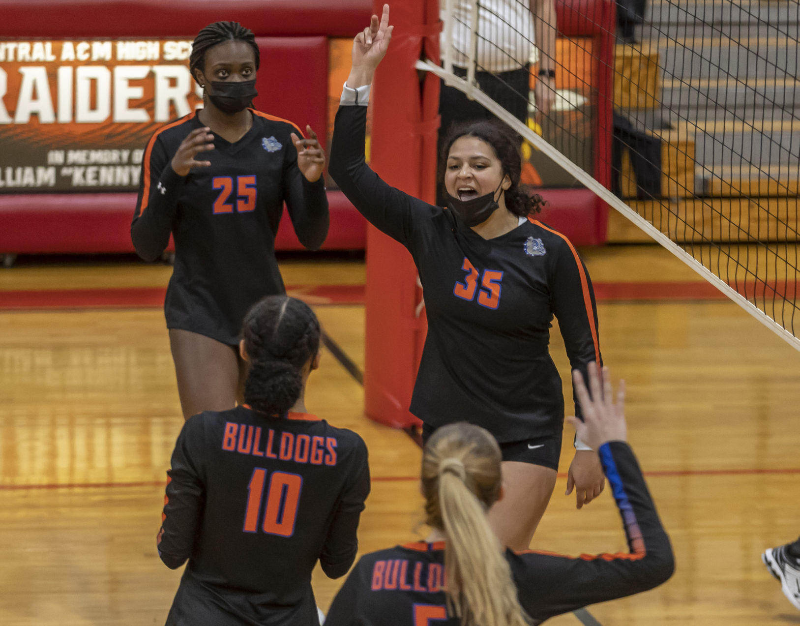 ST Teresa at Central AM volleyball gallery 7 032521.JPG